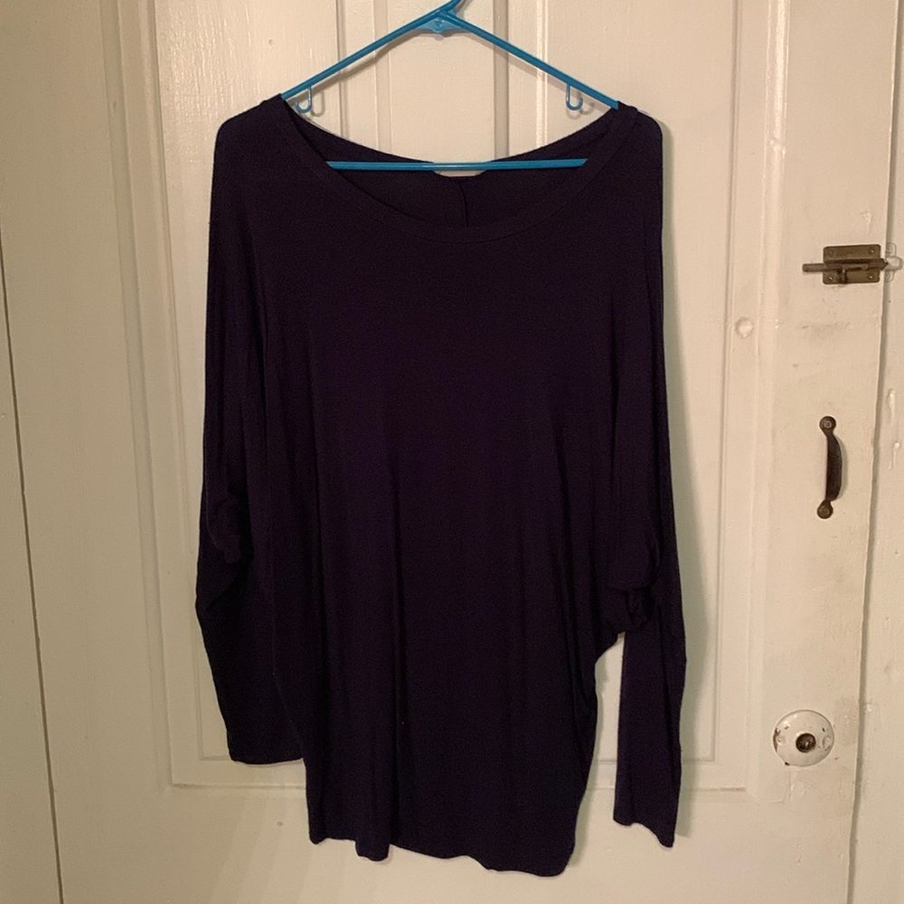 Women’s Navy Colored Blouse. Size medium.